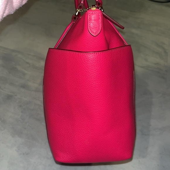 Coach  Shoulder bag  Small Tote satchel    leather   hot pink  Gold tone accents - Picture 6 of 17